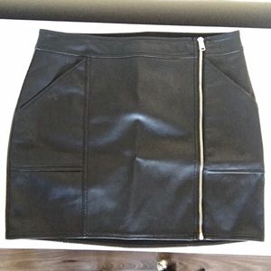 Leather mini skirt (mock leather)